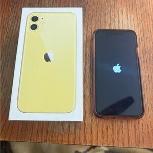 Apple iPhone 11 yellow 128GB Xfinity with box, headphones